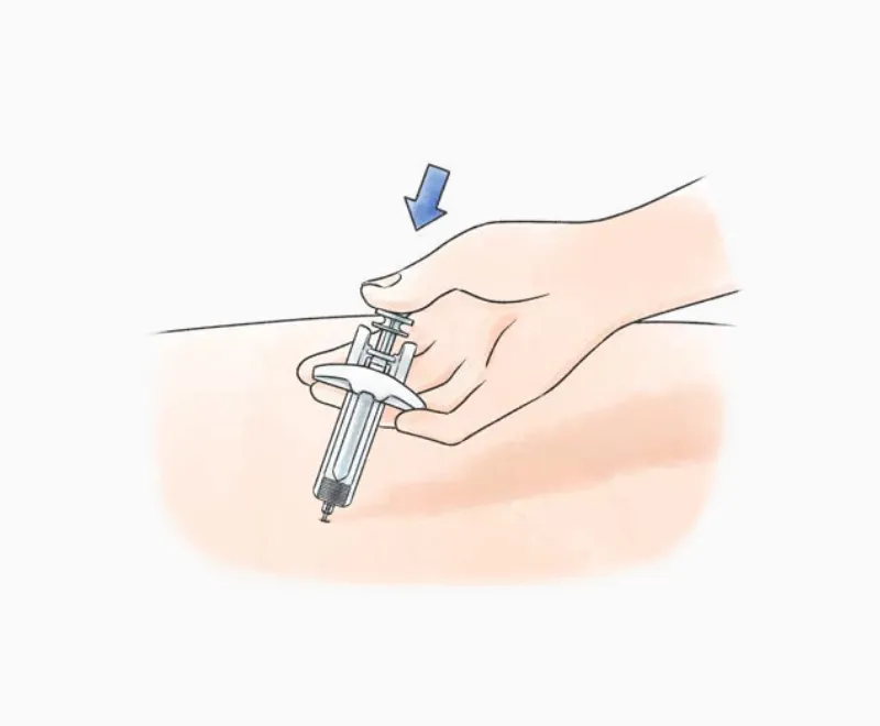 プランジャーを押して薬液を注入する注射手順を示した図